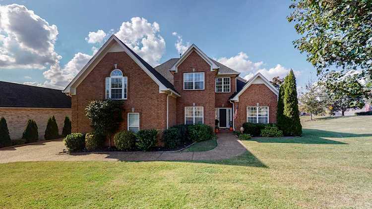 127 Stonehollow Way Hendersonville, TN 37075