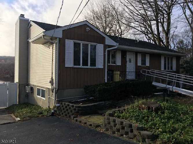 83 N Barry Dr Vernon Twp., NJ 07422
