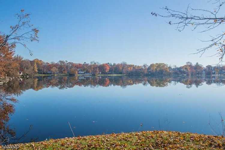 362 Lake Shore Dr Parsippany-Troy Hills Twp., NJ 07054