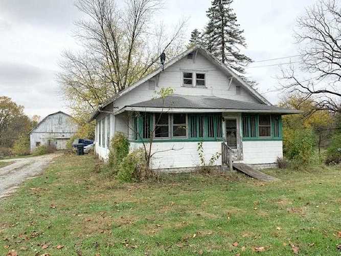 4129 S Madison Ave Anderson, IN 46013 | MLS 21749151 Photo 1
