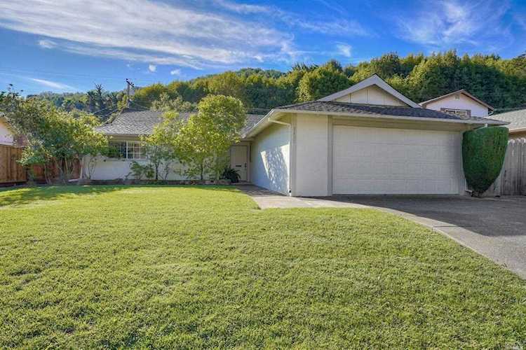 2537 Center Road Novato, CA 94947