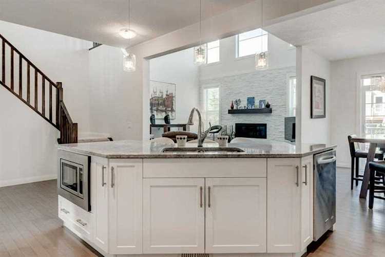 2651 Ravenslea Gardens SE Airdrie, AB T4A 0T2