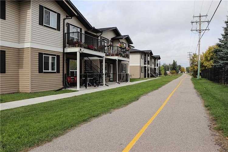 8 Bayside Place #502, Strathmore, AB T1P 1C8