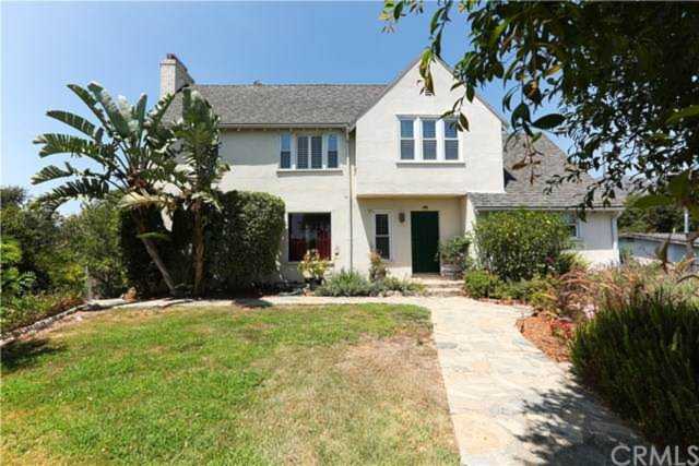 1967 Hilldale Drive La Canada Flintridge, CA 91011