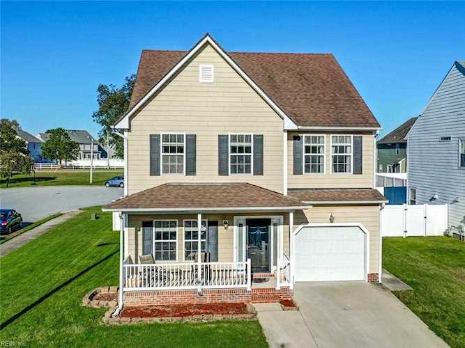 home for sale in Hillpoint Greens Suffolk VA 23434 - MLS 10350210 Photo 1