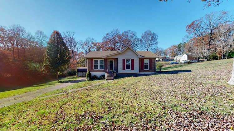 300 Kevin Dr Dickson, TN 37055