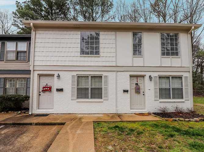 220 Elm St. #11 Oxford, MS 38655