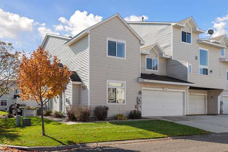 673 Kingfisher Lane #A Woodbury, MN 55125