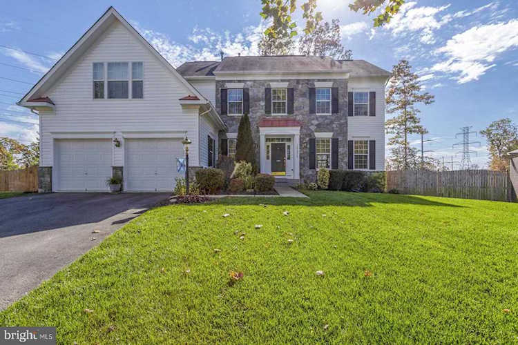 15575 Kelley Farm Ct Woodbridge, VA 22193 | MLS ® VAPW507674 Photo 1