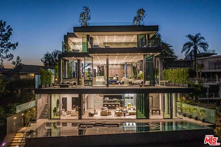 2304 Donella Circle Los Angeles, CA 90077