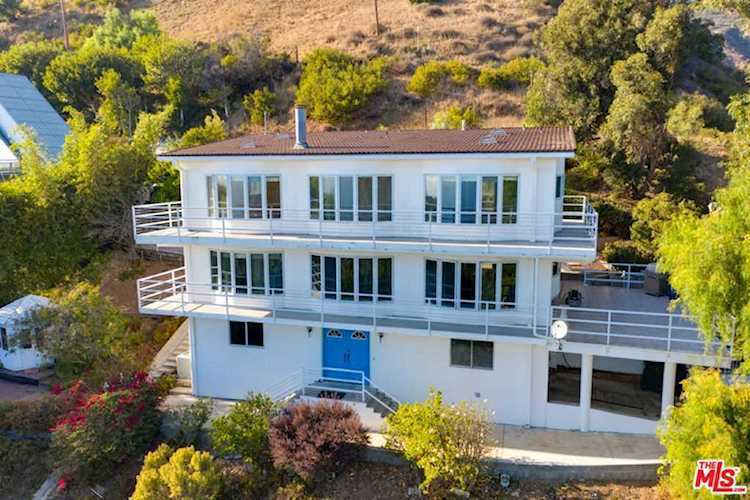 21733 Castlewood Drive Malibu, CA 90265