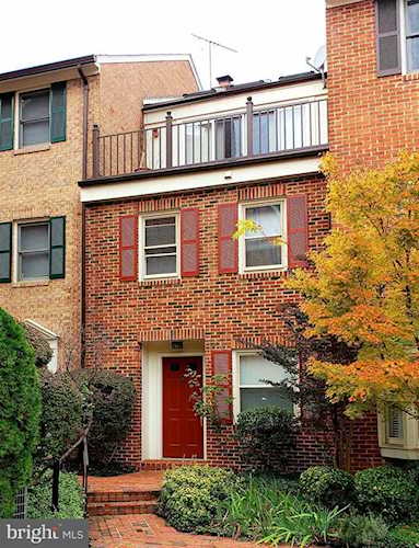 1147 Taylor St Arlington, VA 22201