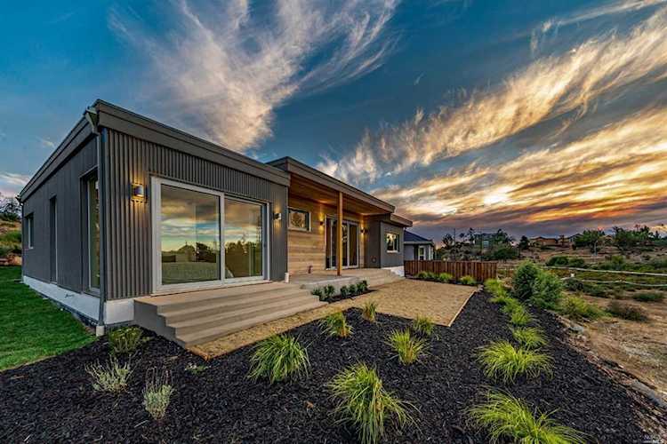 3813 Sedgemoore Drive Santa Rosa, CA 95404