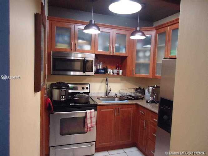 7825 NE Bayshore Ct #405 Miami, FL 33138