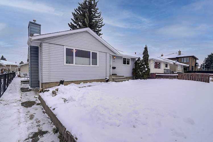 12816 135 Avenue Edmonton, AB T5L 3X6