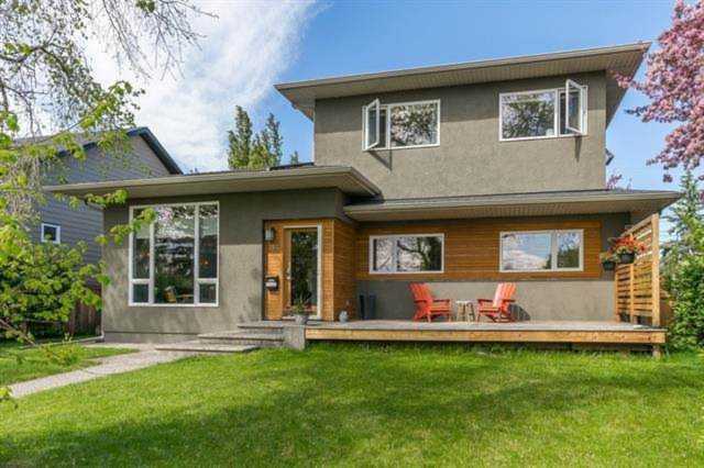 257 Windermere Rd SW Calgary, AB T3C 3L2