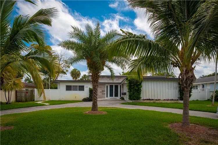 2550 SE 5th Ct Pompano Beach, FL 33062
