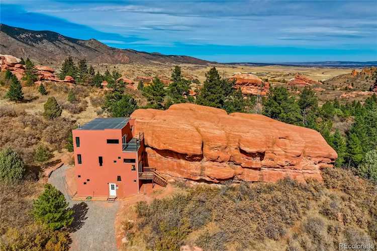 6619 Apache Place Larkspur, CO 80118