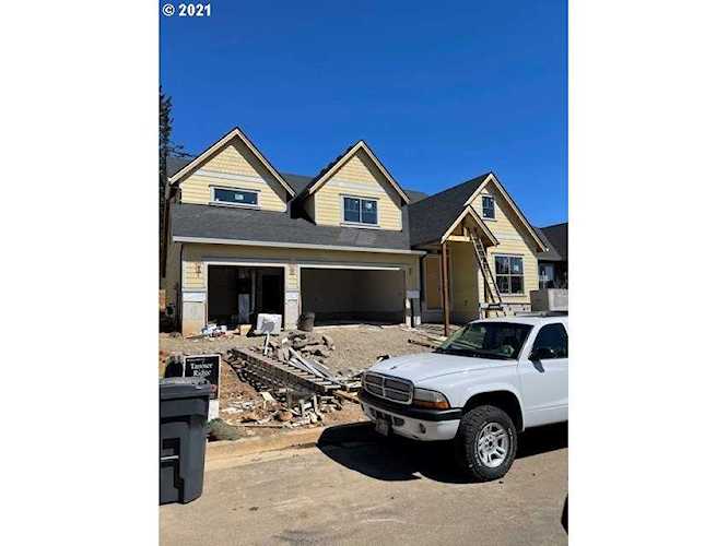 4057 Heron Dr #L2 West Linn, OR 97068