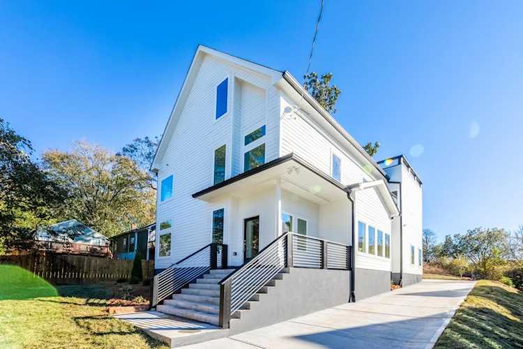 221 Bass St SE Atlanta, GA 30315