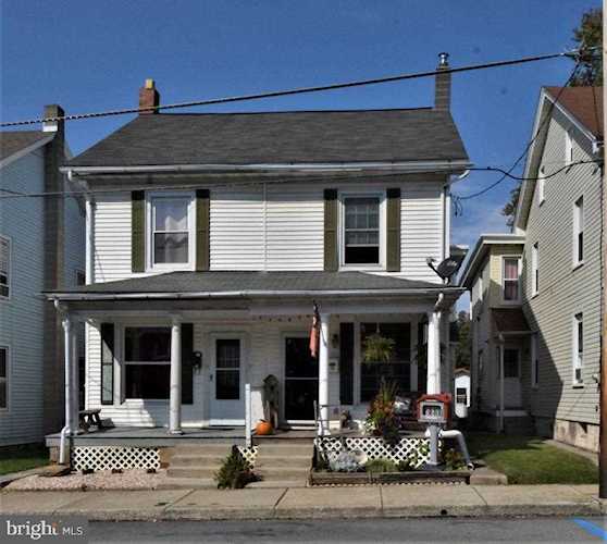 276 Duke St Ephrata, PA 17522