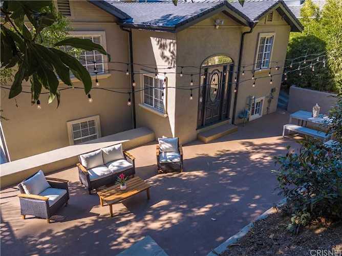 11419 Sunshine Studio City, CA 91604
