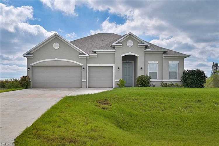 1138 NW 18th Terrace Cape Coral, FL 33993