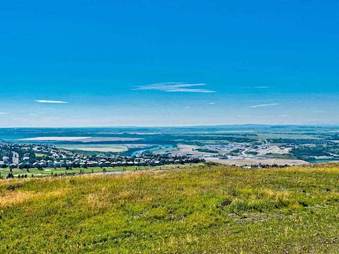 40239 Big Hill Rd Cochrane, AB T4C 1P9
