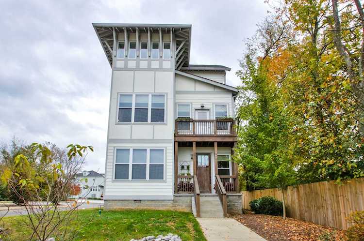700 Arbor Trace Cir Nashville, TN 37207