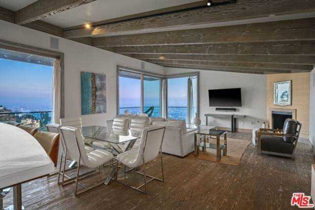 8544 Franklin Avenue Los Angeles, CA 90069