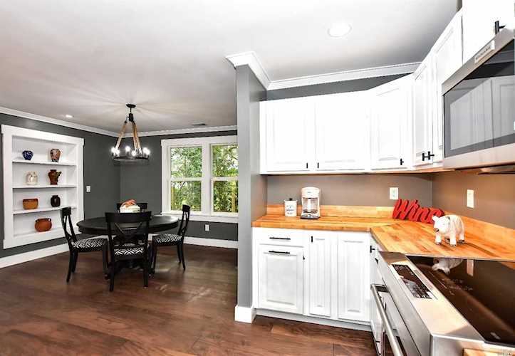 2391 Warm Springs Road Glen Ellen, CA 95442