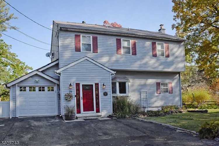 26 Pequot Trl Jefferson Twp., NJ 07438