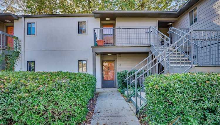 2 Finch Trl NE Atlanta, GA 30308