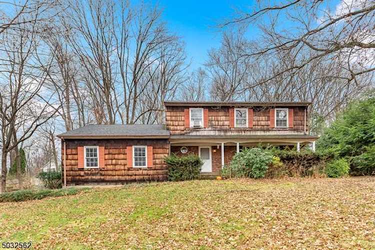 6 Pleasant Hill Rd Chester Boro, NJ 07930