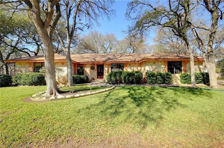 4012 Luna TRL Georgetown, TX 78628