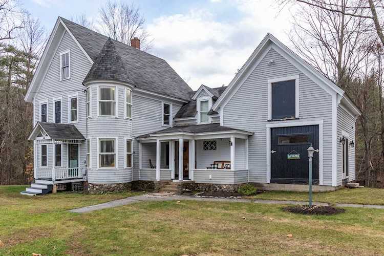 32 Shawmut St Concord, NH 03301