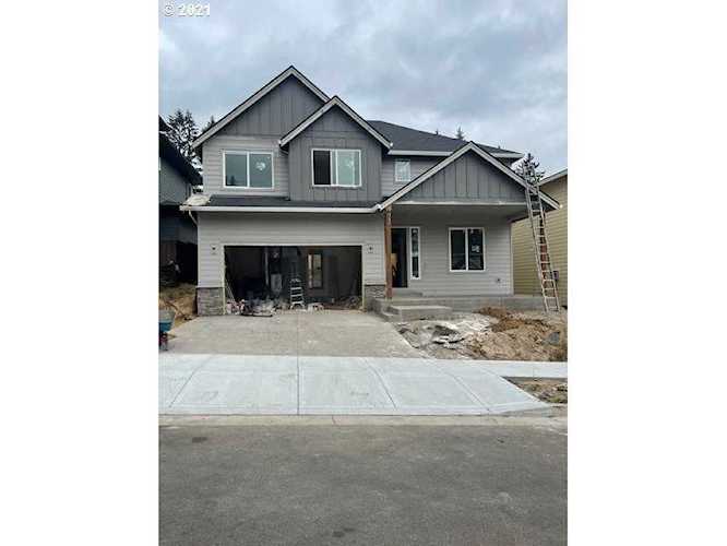 15823 SE Bollam Dr #L113 Happy Valley, OR 97015