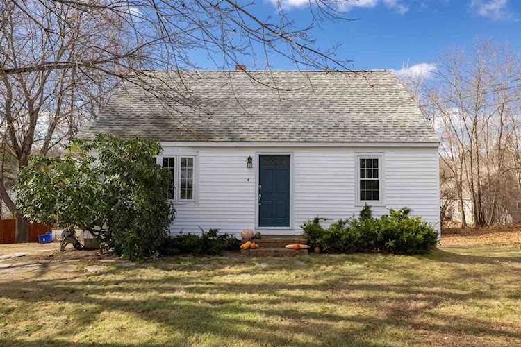 4 Crestview Dr Exeter, NH 03833