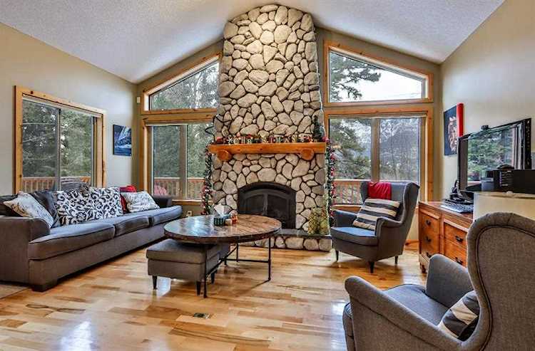 341 Casale Place Canmore, AB T1W 3G2