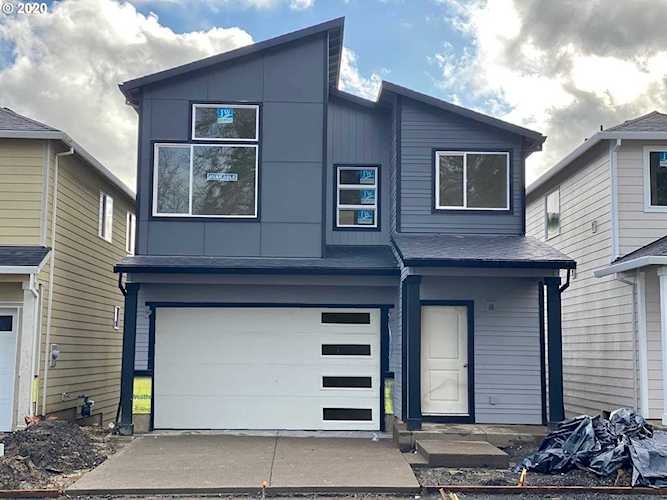 1562 19th Ave Forest Grove, OR 97116