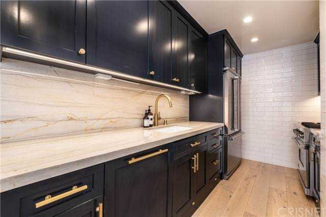 11906 Gorham Avenue #6 Los Angeles, CA 90049