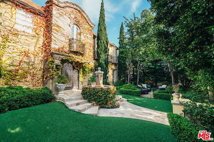 101 17th Street Santa Monica, CA 90402