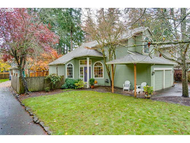 5204 Rosewood St Lake Oswego, OR 97035