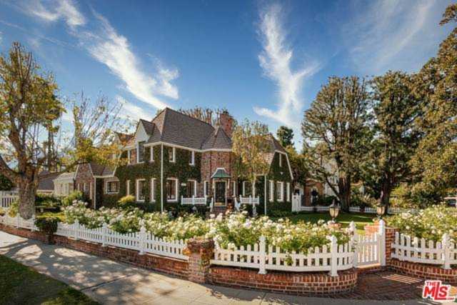 15404 Sutton Street Sherman Oaks, CA 91403