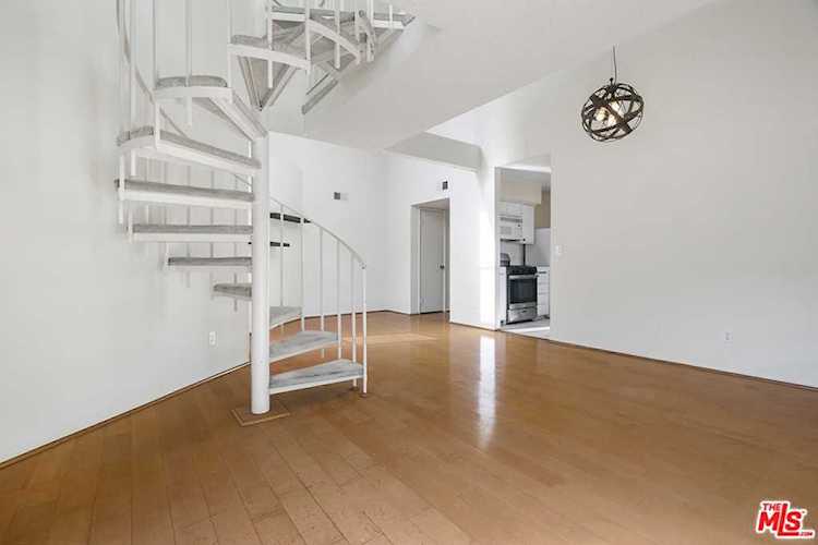 1940 N Highland Avenue #54 Los Angeles, CA 90068