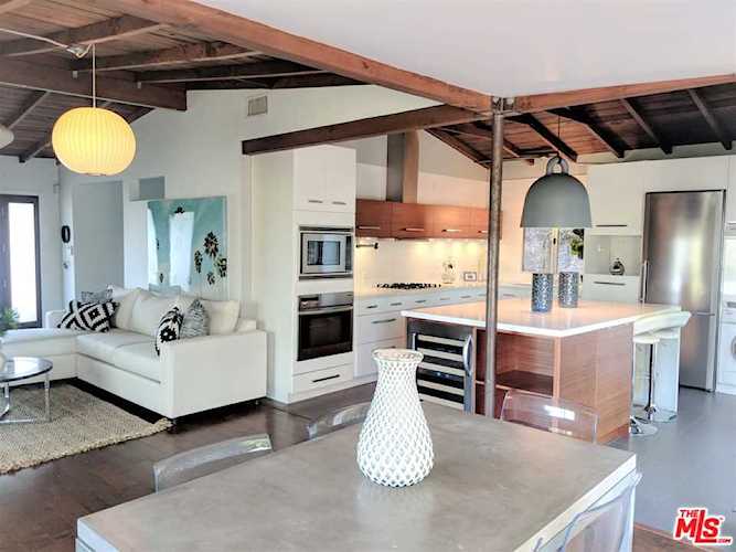 2403 Valentine Street Los Angeles, CA 90026