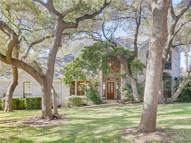 104 Ajuga Court Lakeway, TX 78734