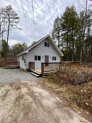 5 Bobolink Ln Hillsborough, NH 03244