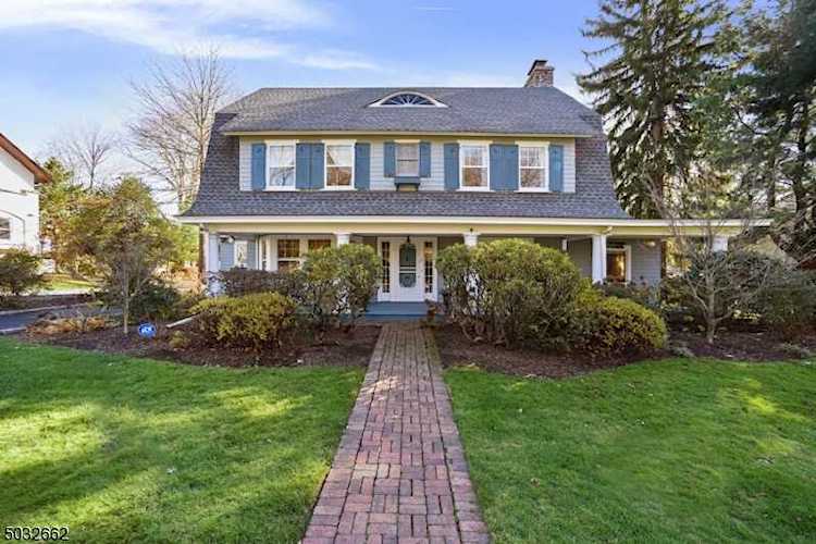 25 Erwin Park Rd Montclair Twp., NJ 07042