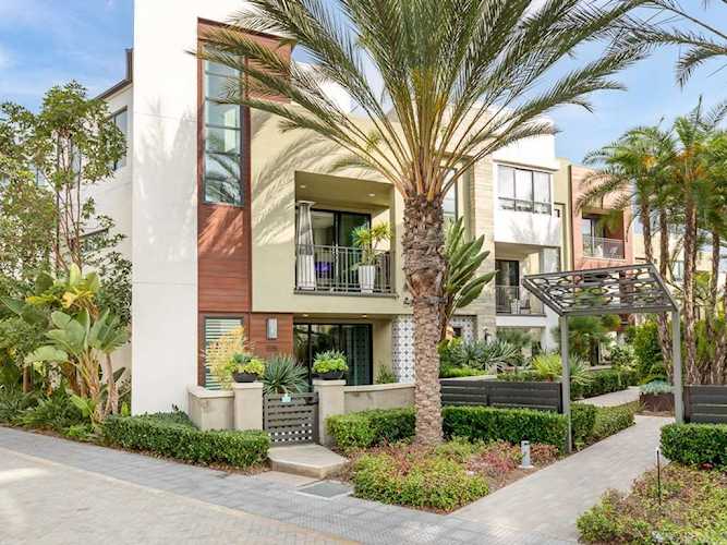 5901 Coral Place Playa Vista, CA 90094